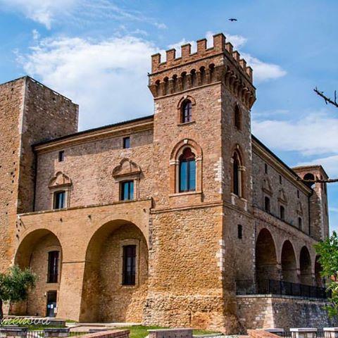 Hotel Leon D'Oro Castel Frentano ภายนอก รูปภาพ